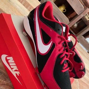 Brand new nike men’s size 12 baseball cleats